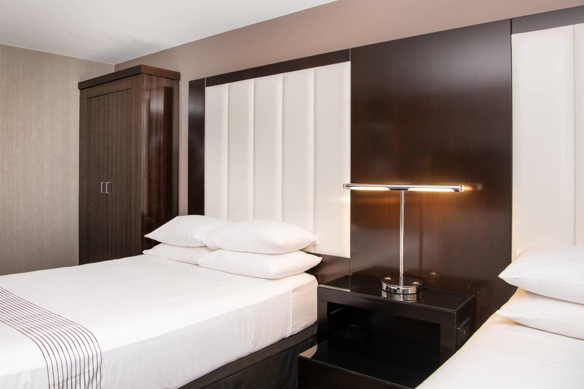 Beverly Hills Marriott Лос-Анджелес Экстерьер фото