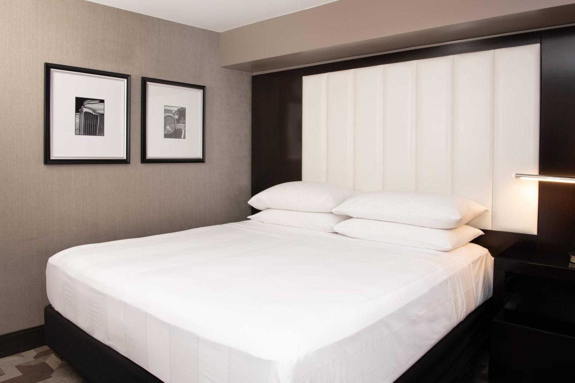 Beverly Hills Marriott Лос-Анджелес Экстерьер фото